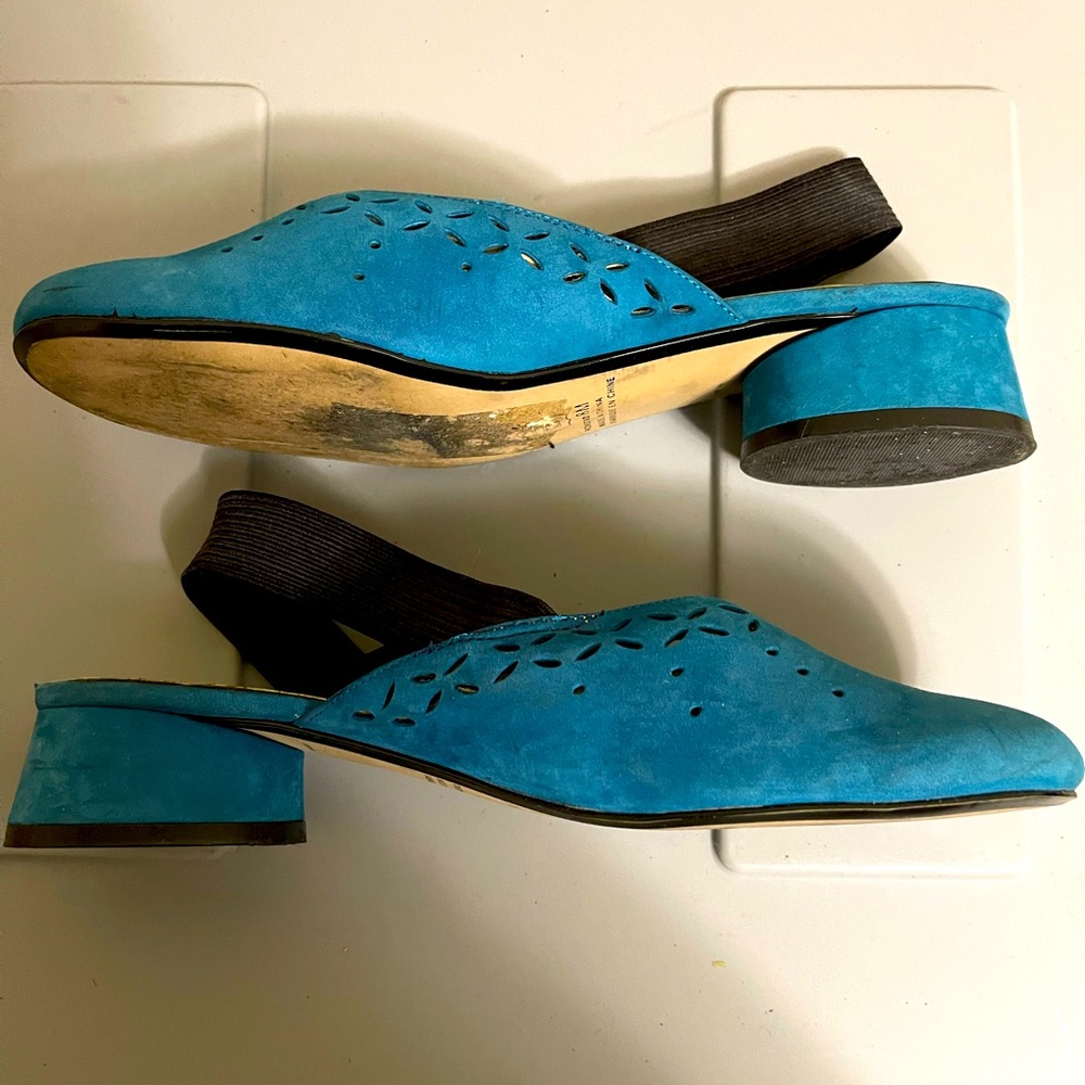 Turquoise leather chunky heel slides with comfortable elastic heel strap